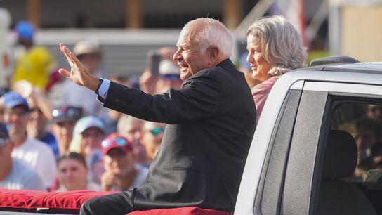 MLB Notebook: Story offers surprising timetable as hope fades for Casas, ugly truth from ex-Red Sox target; Papi’s son & Joe Castig taken at BSJ Headquarters (Red Sox)